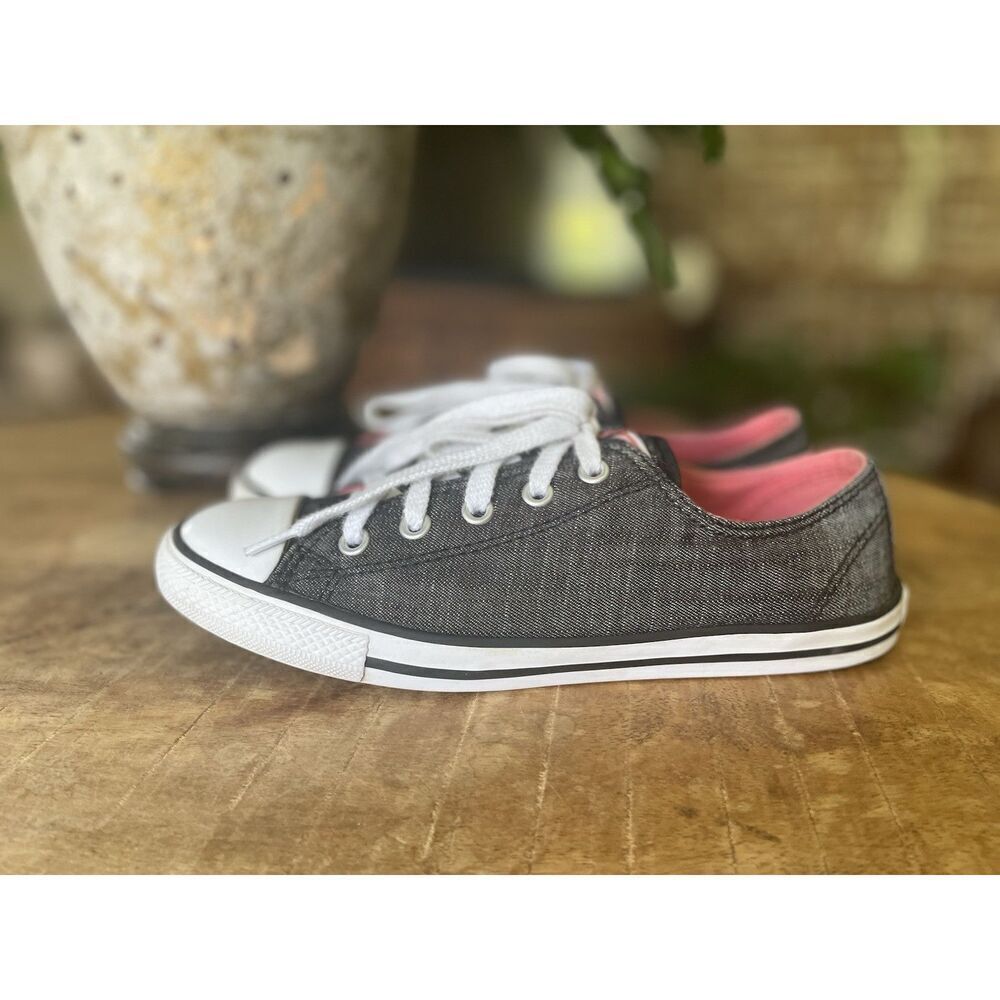 Converse All Star Low Top Sneakers Black Denim with Pink Interior Women’s Sz 6